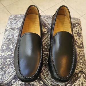 Sperry Black Leather Slip-On Loafers Timeless Design